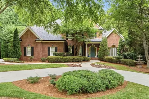 131 Wing Haven Cir, Winston Salem, NC 27106