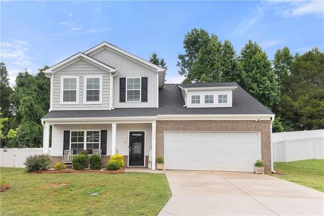 2205 Ever Chase Ct, Winston Salem, NC 27103