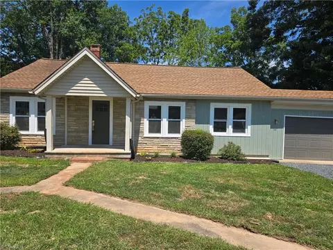 307 Old Liberty Rd, Asheboro, NC 27203