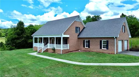 198 Captain Day Rd, Ronda, NC 28670