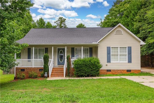 777 Raintree Ct, Randleman, NC 27317