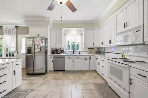 Kitchen - 113 Kiser Rd, King, NC 27021 photo 1 of 3