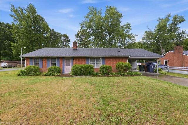 2101 Vandalia Rd W, Greensboro, NC 27407