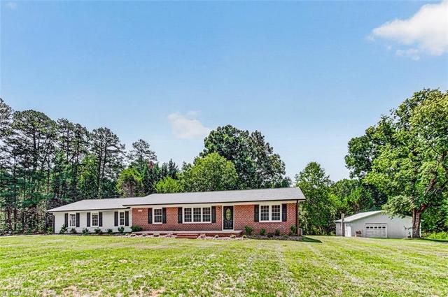 819 Sawyersville Rd, Asheboro, NC 27205
