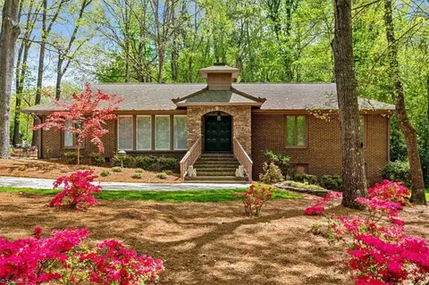 4721 Ramblewood Dr, Greensboro, NC 27406