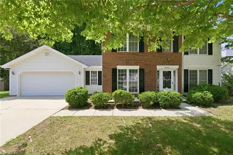 4002 Auburn Hills Dr, Greensboro, NC 27407