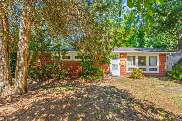 2704 Clement St, Winston Salem, NC 27127