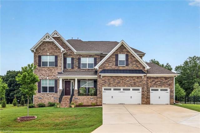 1623 Lazy Fox Ln, Kernersville, NC 27284