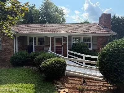 1650 Sandersted Rd, Winston Salem, NC 27103