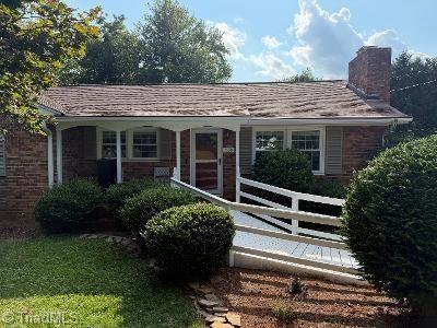 1650 Sandersted Rd, Winston Salem, NC 27103