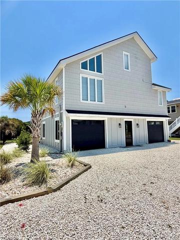 1407 Inlet St, Sunset Beach, NC 28468