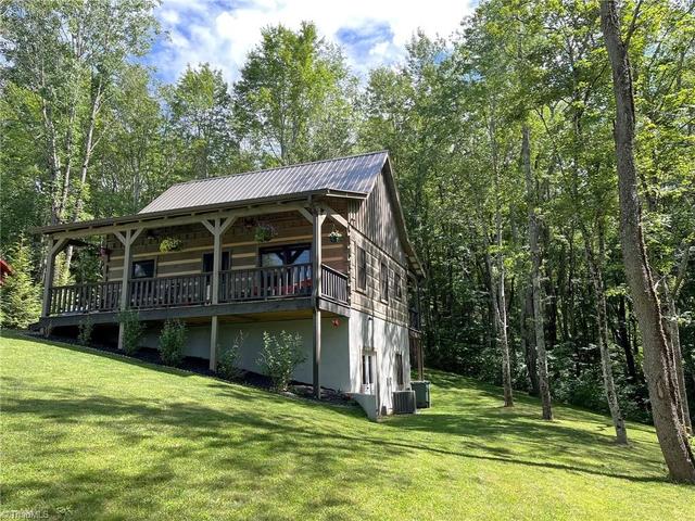 287 Hill St, Sparta, NC 28675
