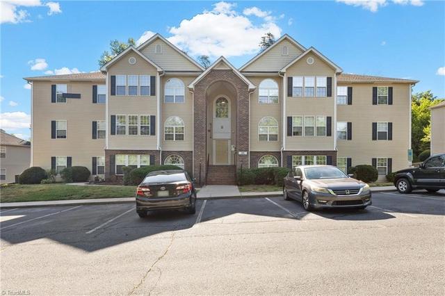 633 Ivy Glen Dr, Winston Salem, NC 27127