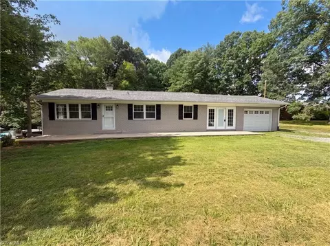 5025 Forbush Rd, East Bend, NC 27018