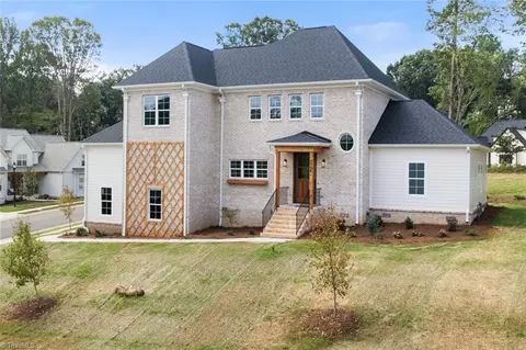 8906 Maltese Ct, Lewisville, NC 27023