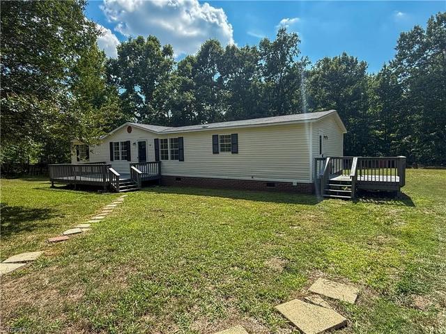 1386 Southmont Dr, Asheboro, NC 27205