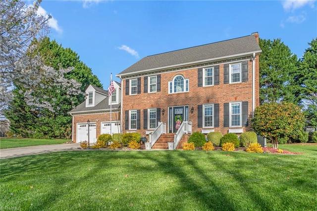 30 Victoria Pl, Gibsonville, NC 27249