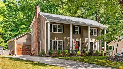 5104 Nantucket Rd, Greensboro, NC 27455