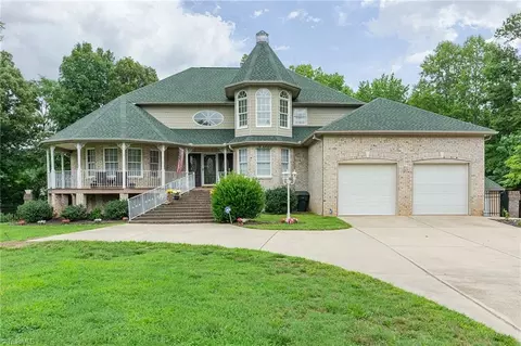 2403 Brewington Sibert Pl, Greensboro, NC 27406