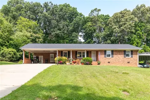 1019 Ingram Dr, Asheboro, NC 27203