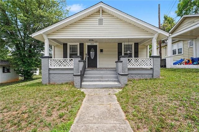 2609 Stockton St, Winston Salem, NC 27127