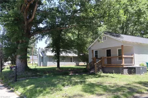 305 Division Ave E, Salisbury, NC 28144 photo 2