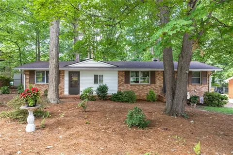 2938 Isaacs Pl, Greensboro, NC 27408