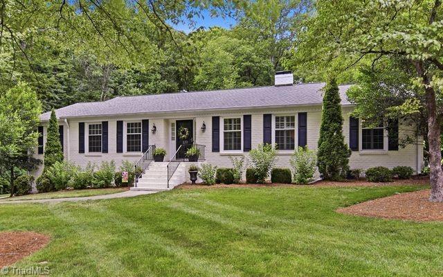 370 Staffordshire Rd, Winston Salem, NC 27104