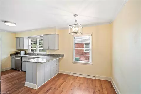 604 Sunset Dr, High Point, NC 27262 photo 4
