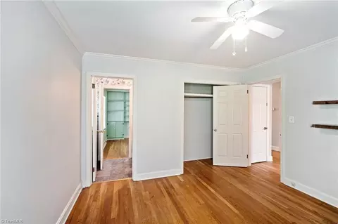 604 Sunset Dr, High Point, NC 27262 photo 9