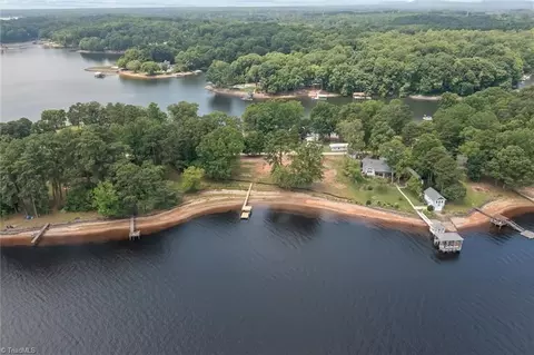 8924 Holdsclaw Rd, Terrell, NC 28682 photo 9