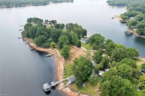 8924 Holdsclaw Rd, Terrell, NC 28682 photo 12