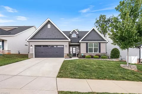 3228 Castlerock Dr, Burlington, NC 27215