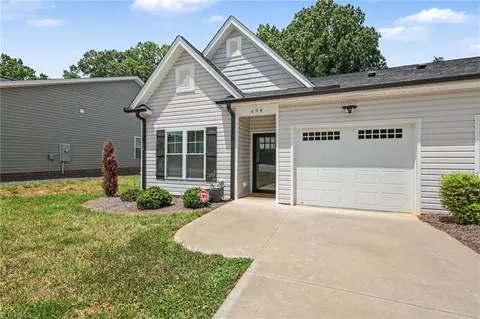 694 Lee Ave W, Yadkinville, NC 27055