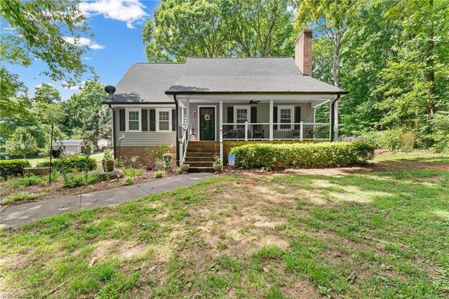 5754 Stanleyville Dr, Winston Salem, NC 27105