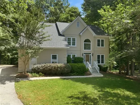 3205 Rider Ct, Jamestown, NC 27282