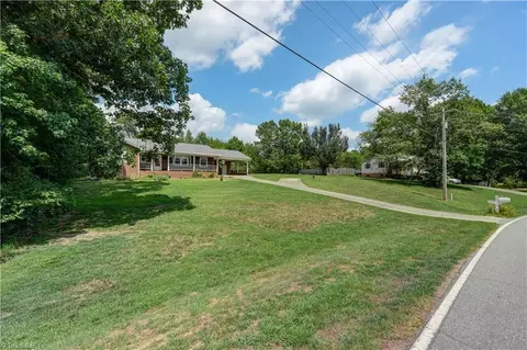 Exterior - 159 Laurell Dr, Eden, NC 27288 photo 2 of 7