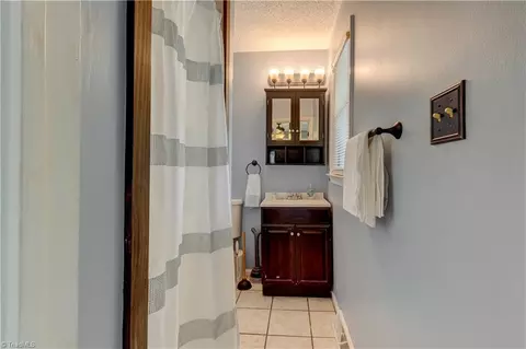 Bath - 159 Laurell Dr, Eden, NC 27288 photo 1 of 2