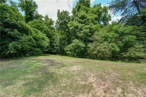 Exterior - 159 Laurell Dr, Eden, NC 27288 photo 6 of 7
