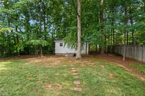 Exterior - 601 Nova Ave, High Point, NC 27265 photo 7 of 9