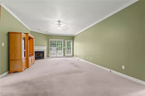 Living - 601 Nova Ave, High Point, NC 27265 photo 1 of 4