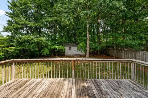 Exterior - 601 Nova Ave, High Point, NC 27265 photo 5 of 9
