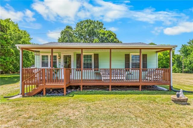 5210 Doris St, Winston Salem, NC 27105