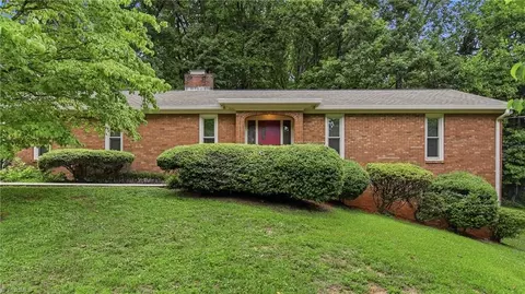 4480 Langhorne Dr, Winston Salem, NC 27106