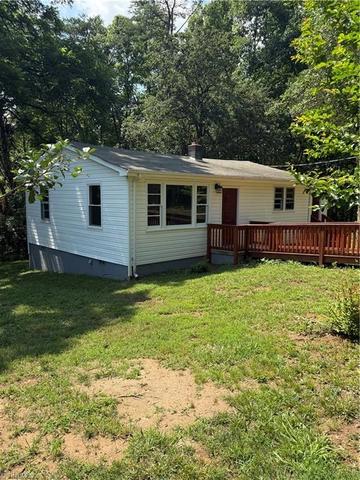 103 Dalton St, Stoneville, NC 27048