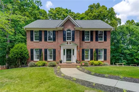 380 Hollinswood Ave, Winston Salem, NC 27103