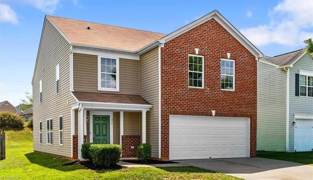 777 Runningbrook Ln, Rural Hall, NC 27045