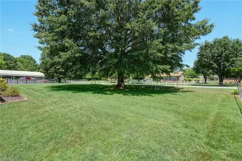 132 Circle Loop, Eden, NC 27288 photo 6