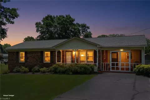 132 Circle Loop, Eden, NC 27288 photo 1