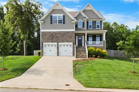 2071 Spring Wind Rd, Pfafftown, NC 27040